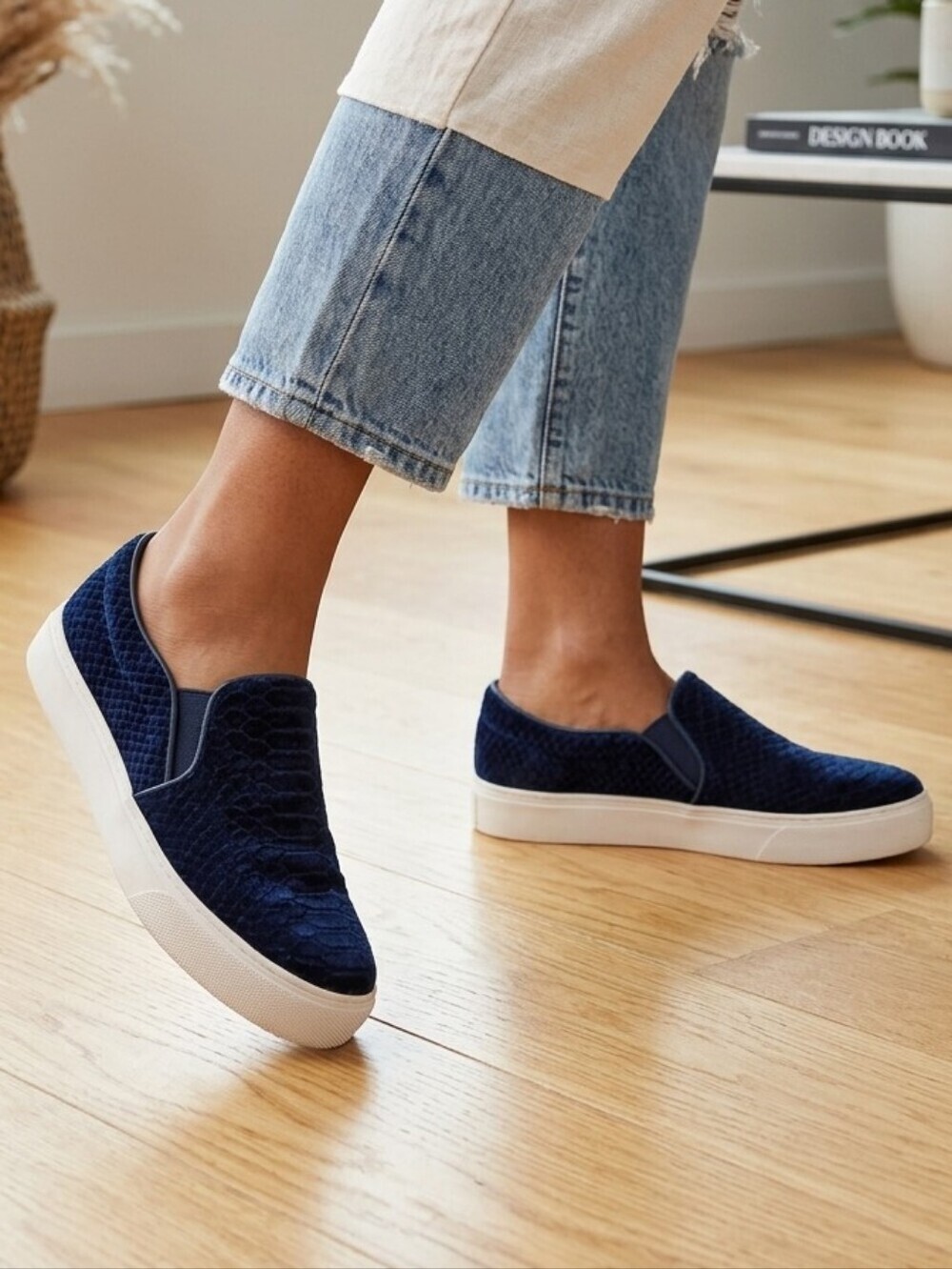 ALDO Navy Blue Velvet Croc Pattern Slip On Casual Sneakers, Size 8.5